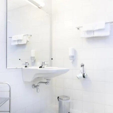 Aalesund Airport 3* Ytterland