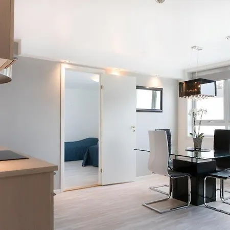 Aalesund Airport Отель 3*