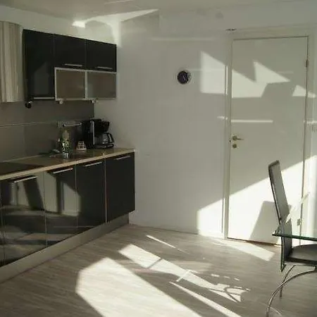 Hotel Aalesund Airport 3*